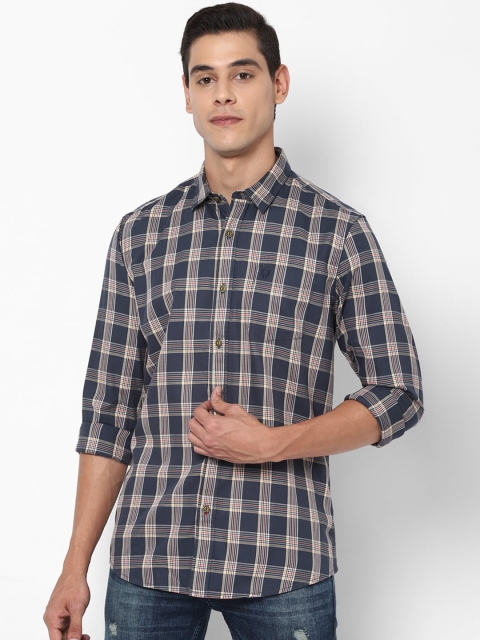 Solly Jeans Co. Men Navy Blue & White Pure Cotton Regular Fit Checked Casual Shirt