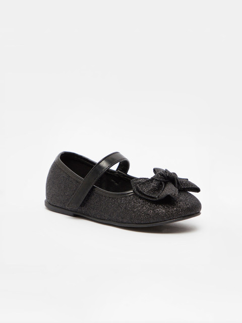 

shoexpress Girls Black Ballerinas with Bows Flats