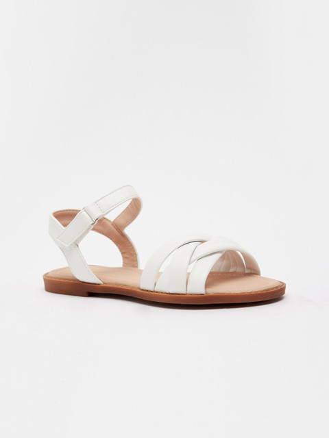 

shoexpress Girls White Open Toe Flats