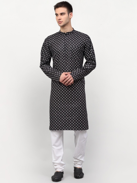 

Jompers Men Black Floral Printed Kurta with Pyjamas
