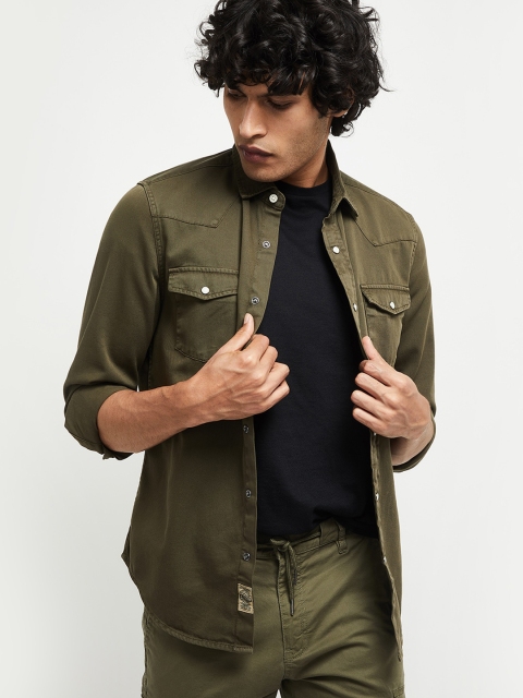 

max Men Green Slim Fit Casual Shirt