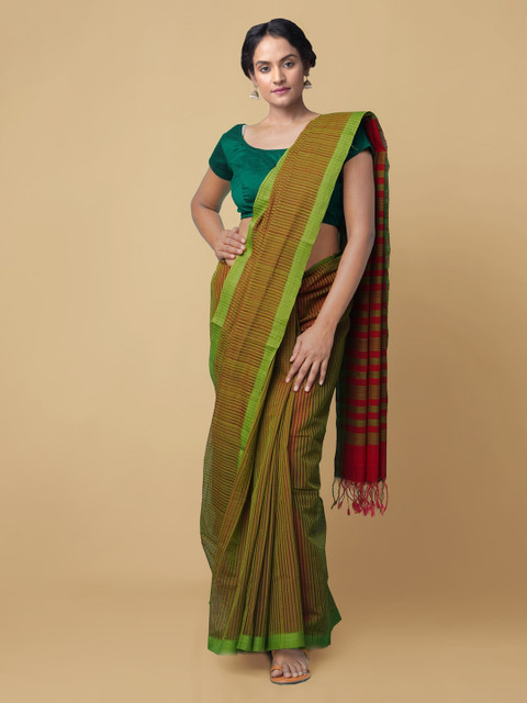 

Unnati Silks Green Woven Design Pure Cotton Mangalagiri Saree