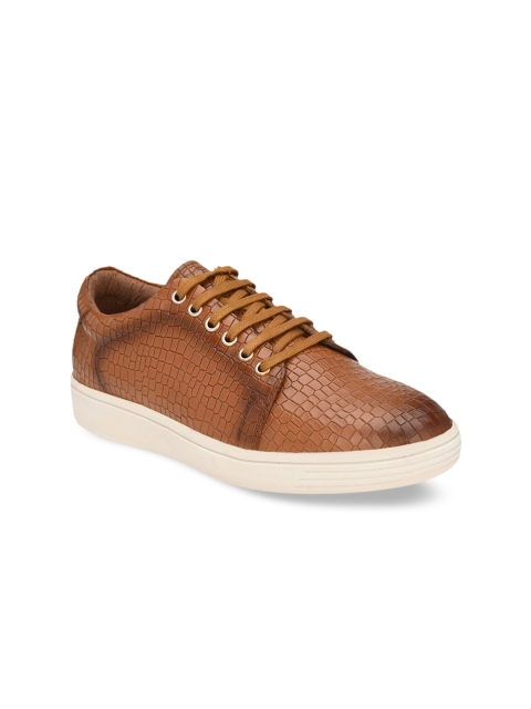 

Delize Men Tan Textured Leather Sneakers