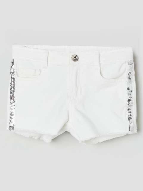 

max Girls White Mid-Rise Hot Pants Shorts