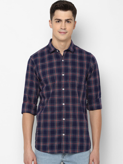 

Solly Jeans Co Men Navy Blue Checked Casual Shirt
