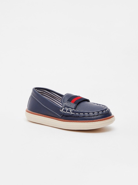

Shoexpress Slip-On Moccasins with Stitch Details, Blue