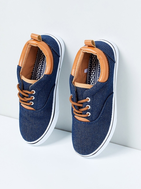 

max Boys Navy Blue Woven Design Sneakers