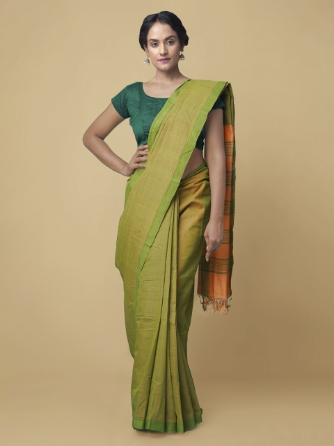 

Unnati Silks Green Woven Design Pure Cotton Mangalagiri Saree