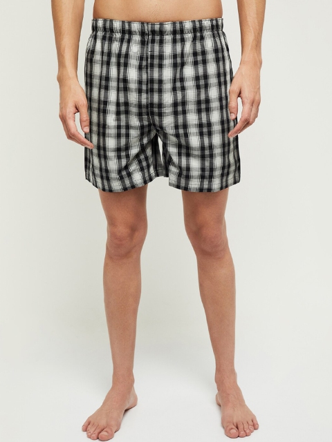 

max Men Grey & White Checked Cotton Boxers NOOSYDBXGRGREY