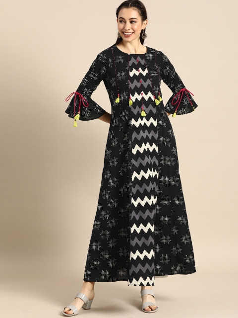 

Varanga Women Black Chevron Dyed Flared Sleeves Thread Work Kurta