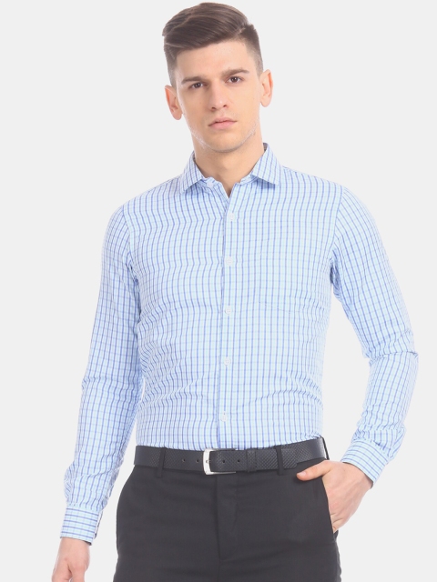 

Excalibur Men Blue Checked Casual Shirt