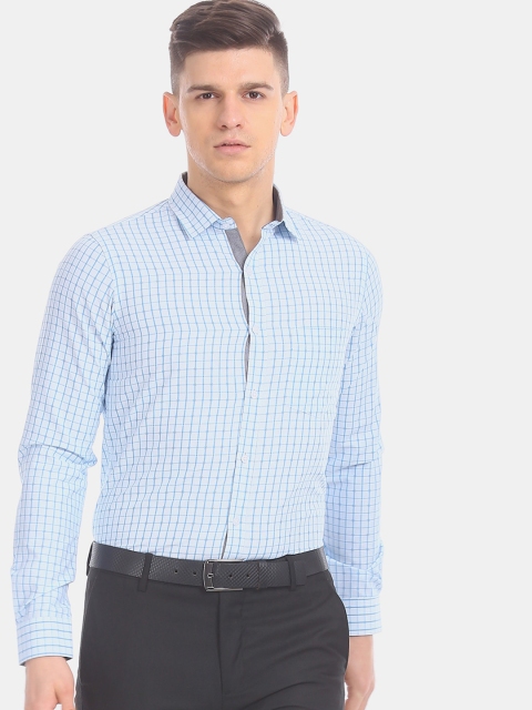 

Excalibur Men Blue Checked Casual Shirt