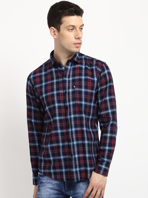 

V2 Value & Variety Men Maroon Slim Fit Checked Casual Shirt