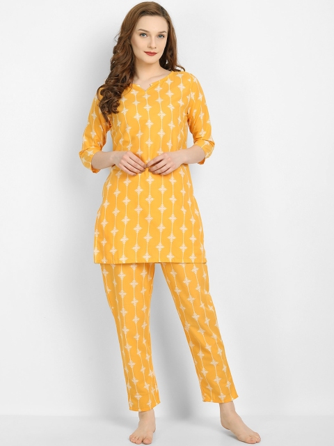 

Anubhutee Women Yellow & White Printed Night suit