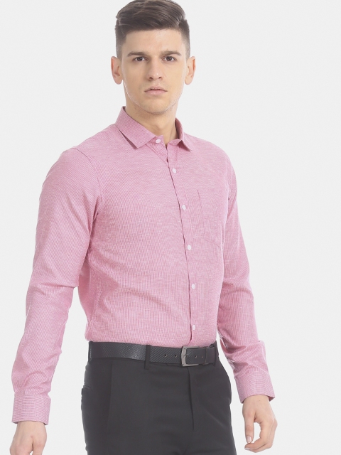

Excalibur Men Pink Casual Shirt