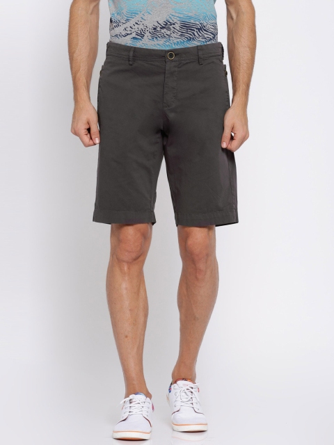 SHOWOFF Men Grey Slim Fit Mid Rise Chino Shorts