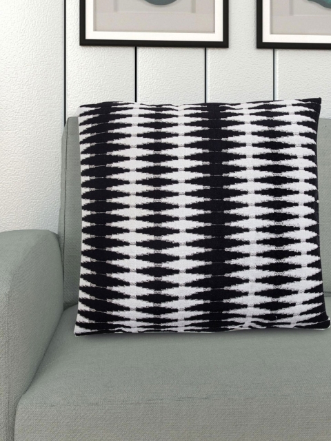 

Home Centre Black & White Geometric Single Square Cushion Cover