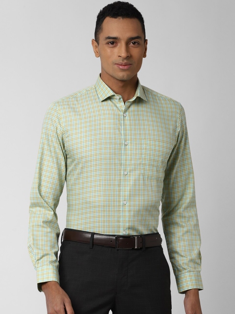 

Peter England Men Green Checked Casual Shirt