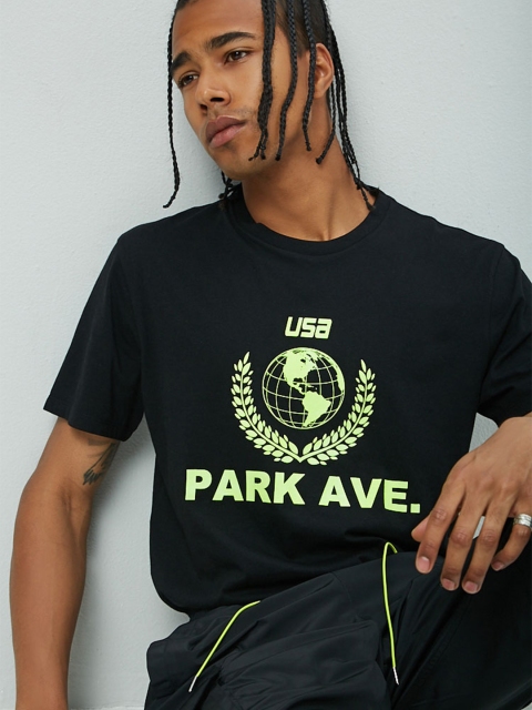 

FOREVER 21 Men Black & Green Typography Printed T-shirt