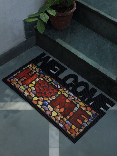 

HOSTA HOMES Orange & Black Printed Anti-Skid Rubber Doormat