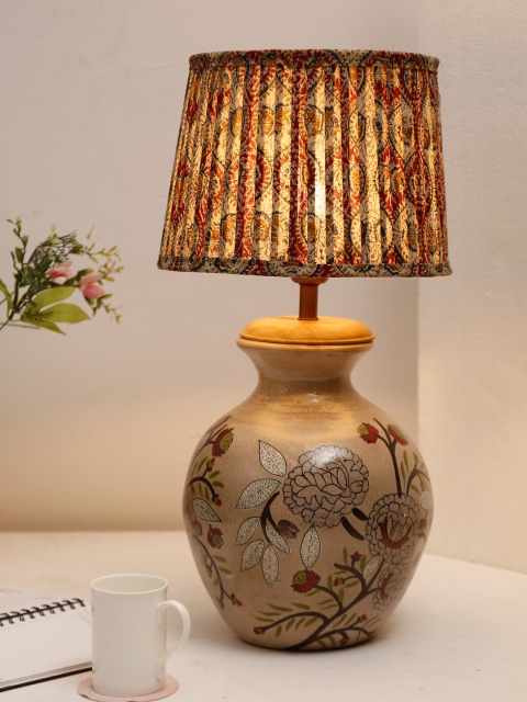 

Fabindia Red & Beige Printed Classic Country Classic Country Table Lamp Shade