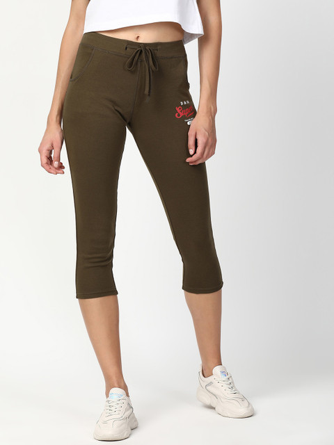 

V2 Value & Variety Women Brown Capris