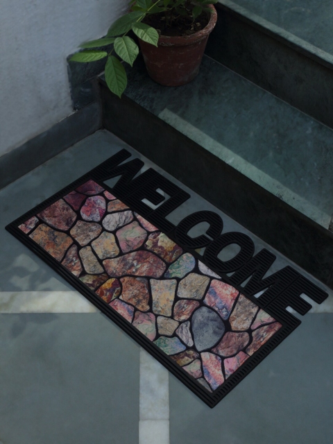 

HOSTA HOMES Black Printed Anti-Skid Rubber Door Mat
