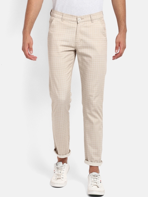 

V2 Value & Variety Men Beige Checked Regular Fit Chinos