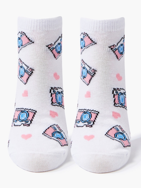 

FOREVER 21 Women White & Pink Camera Printed Ankle-Length Socks