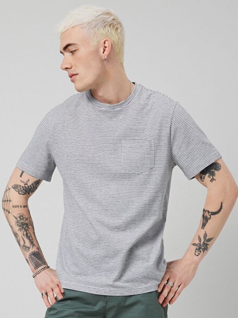 

FOREVER 21 Men Multi Monochrome T-shirt