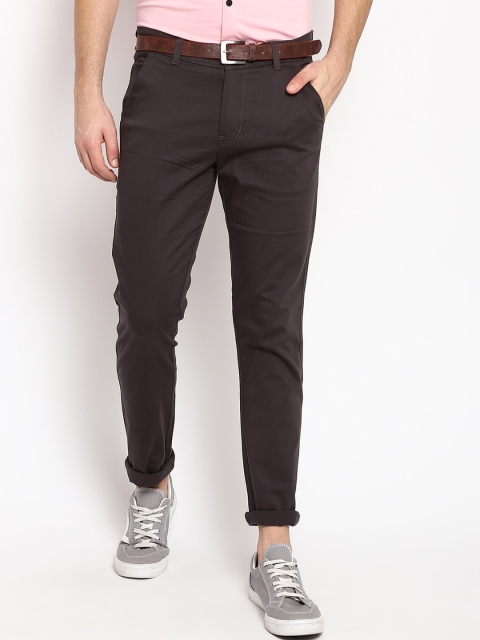 

V2 Value & Variety Men Brown Solid Regular Trousers