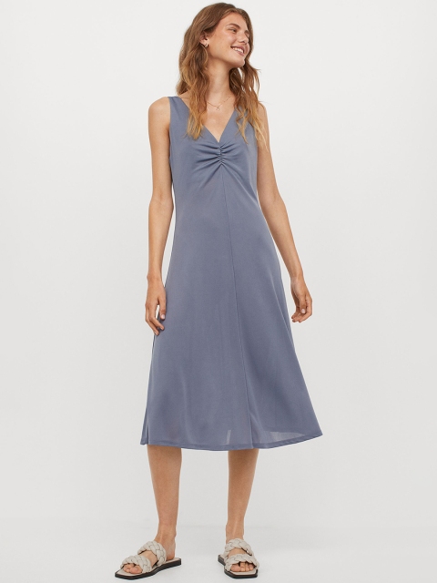 

H&M Women Blue Solid V-Neck Gathered and Pleated Midi Dress