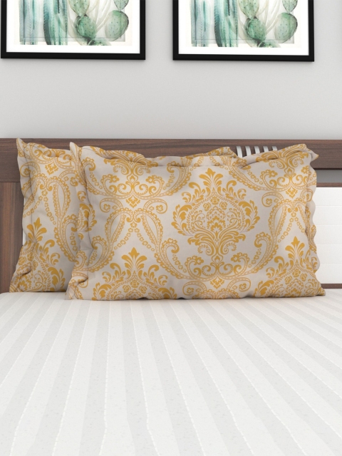 

Home Centre White & Yellow Set of 2 Ethnic Motifs Rectangle Cushion Covers
