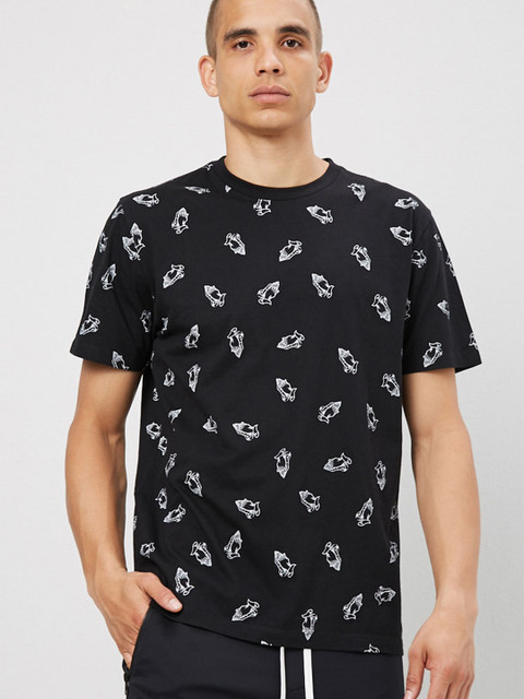 

FOREVER 21 Men Multi Printed T-shirt