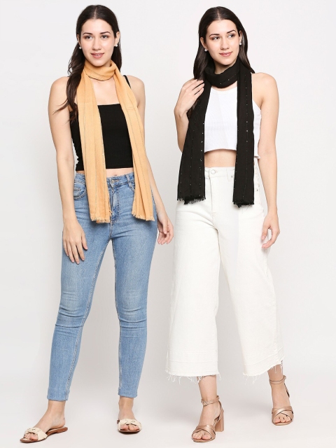 

Get Wrapped Women Pack Of 2 Black & Beige Scarf