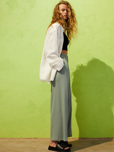 

H&M Women Green Wide Straight Fit High-Rise Regular Trousers