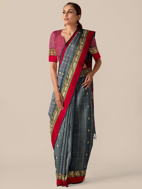 

Taneira Grey & Maroon Checked Silk Cotton Maheshwari Saree