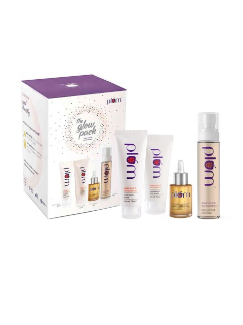 

Plum Ultimate Glowing Skin Gift Kit Set of 4 Face Scrub Face Mask Face Oil Face Mist, White