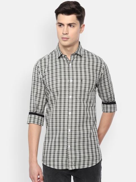 

Van Heusen Sport Men White & Black Slim Fit Checked Casual Shirt