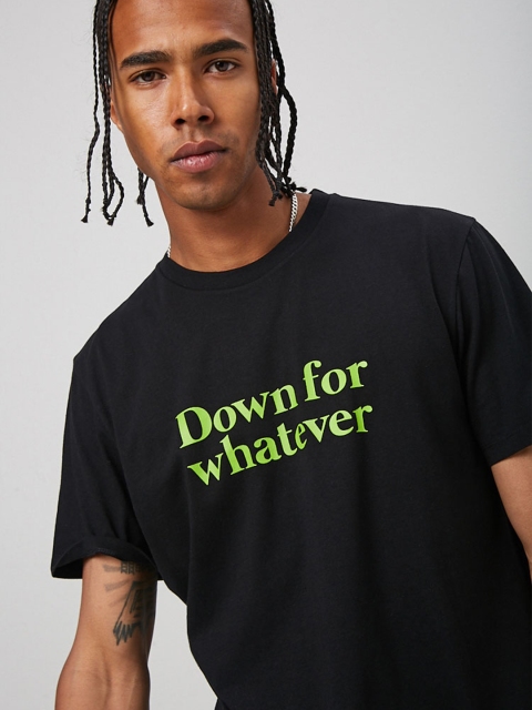 

FOREVER 21 Men Black Typography Printed T-shirt
