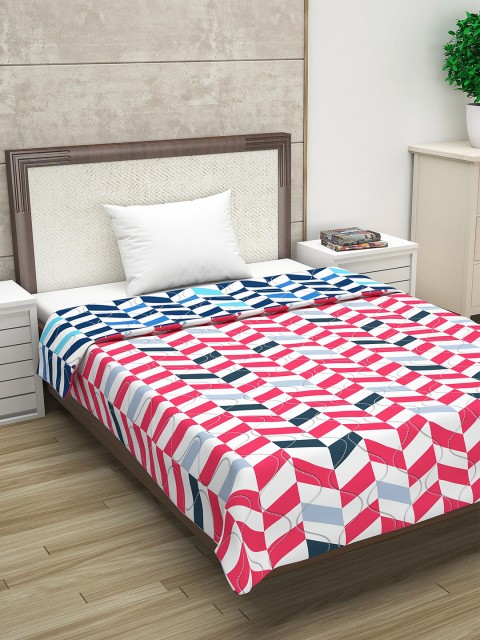 

Divine Casa White & Red Geometric AC Room 110 GSM Single Bed Comforter