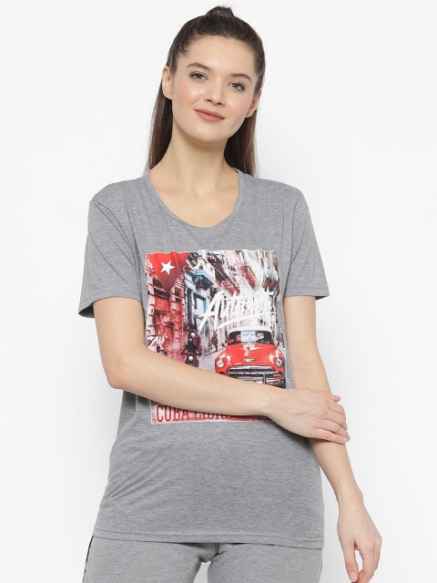 

VIMAL JONNEY Women Grey & Red Printed Night suit