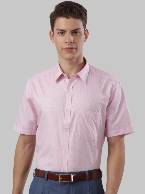

Next Look Men Pink Printed Casual Shirt