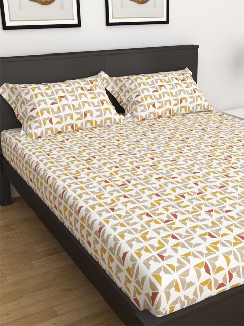 

Home Centre White & Beige Geometric 154 TC 3 King Bedsheet with Pillow Covers