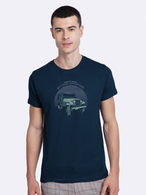 

Bewakoof Men Blue Printed Applique T-shirt