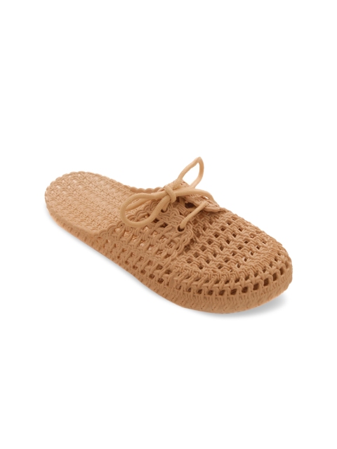 

TRENDS & TRADES Women Cream Anti Slip Woven Design Slip-On Clogs