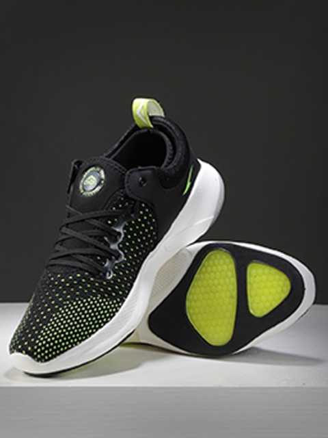 

ASIAN Men Black Mesh Running Shoes