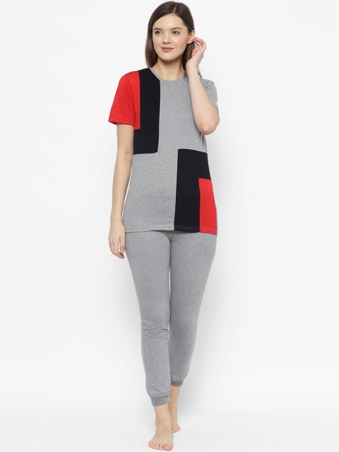 

VIMAL JONNEY Women Grey & Black Colourblocked Night suit