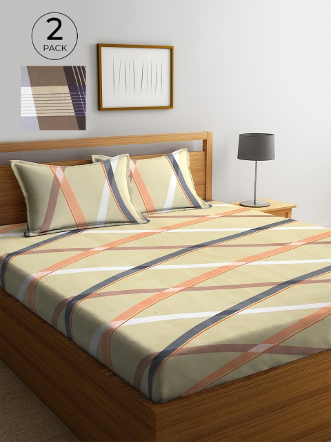 

KLOTTHE White & Black Geometric 210 TC 2 King Bedsheet with 4 Pillow Covers