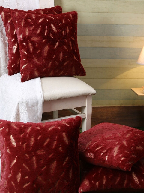 

ROMEE Maroon & Gold-Toned Set of 5 Floral Square Cushion Covers